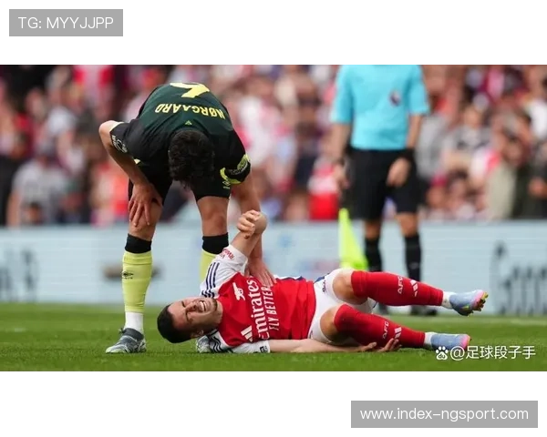 马丁内利冲突事件或遭英超追罚，球迷谴责行为